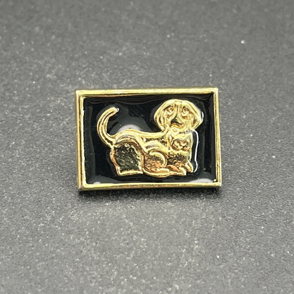 Dachshund Dog Kitty Cat Friends Gold Tone Lapel Hat‎ Pin
